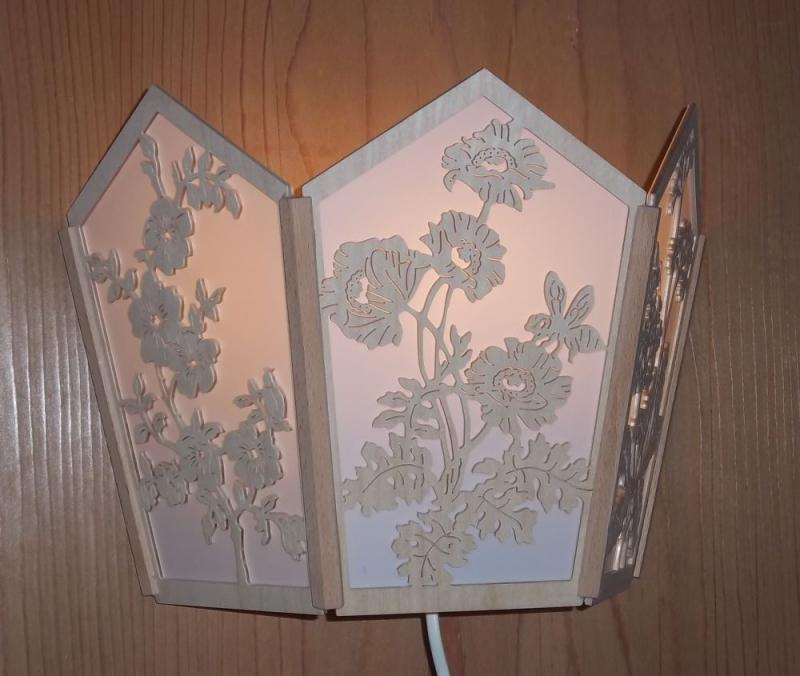 LW 020 Wandleuchte Floral