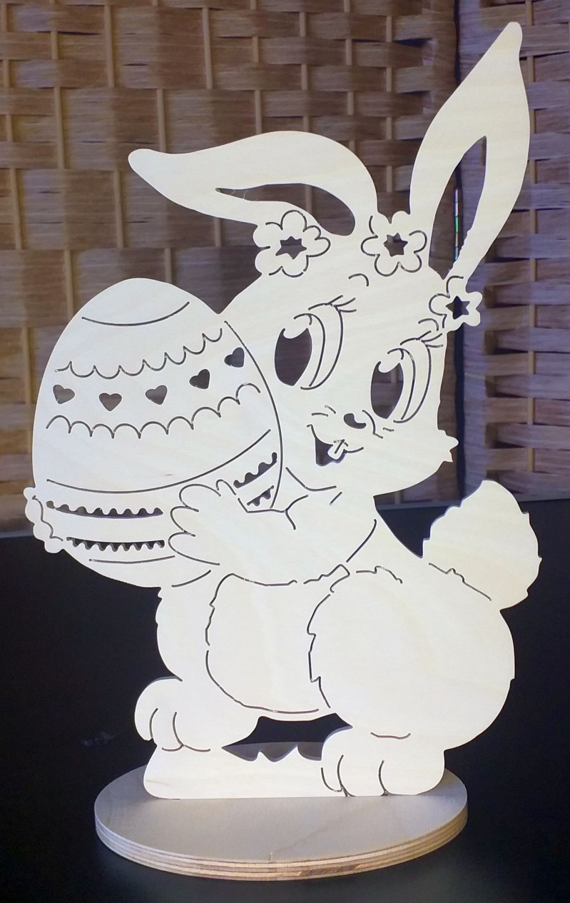 FBO 004 lustiger Hase mit Osterei