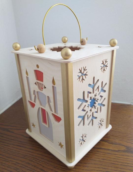 Weihnachtslaterne-Engel