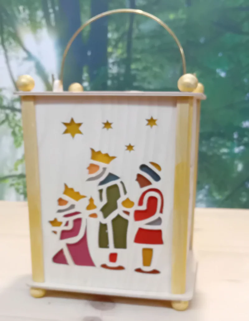 Weihnachtslaterne-Krippe-deutsch